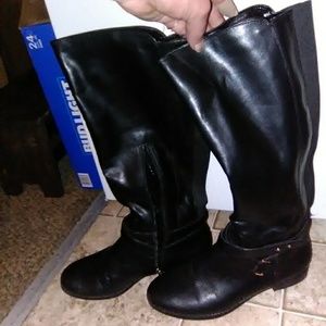 Black Riding boots